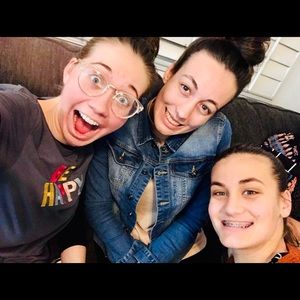 Meet your Posher, Elizabeth